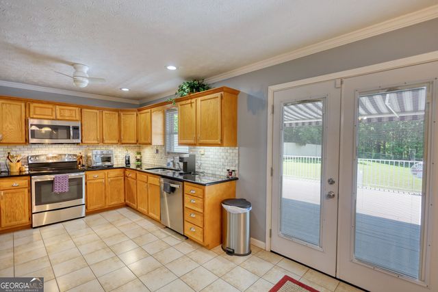1130 Rawlings Drive, Rutledge, GA 30663