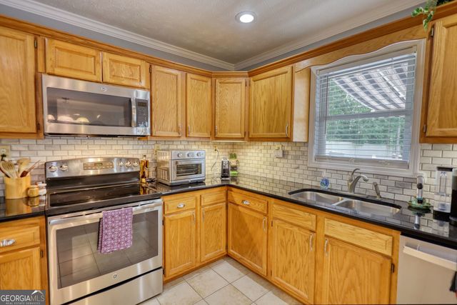 1130 Rawlings Drive, Rutledge, GA 30663