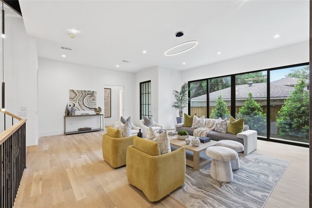 3624 N Fitzhugh Avenue, Dallas, TX 75204