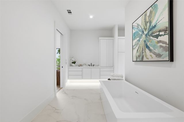 3624 N Fitzhugh Avenue, Dallas, TX 75204