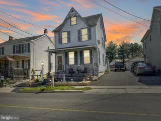 24734 E MAIN ST, Columbus, NJ 08022