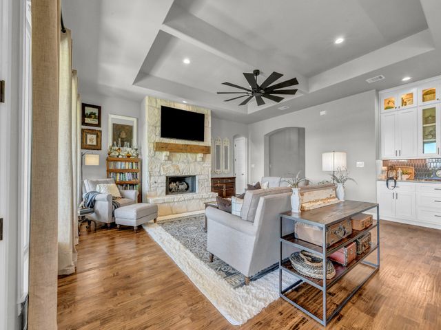1217 Crown Valley Drive, Weatherford, TX 76087