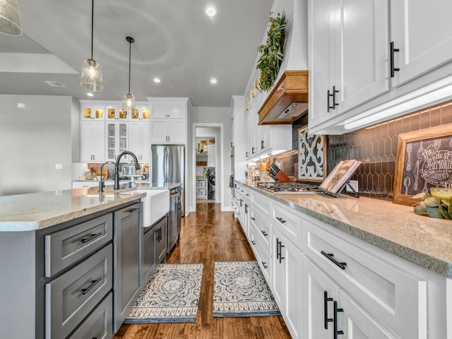 1217 Crown Valley Drive, Weatherford, TX 76087