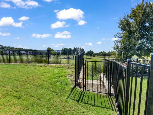 1217 Crown Valley Drive, Weatherford, TX 76087