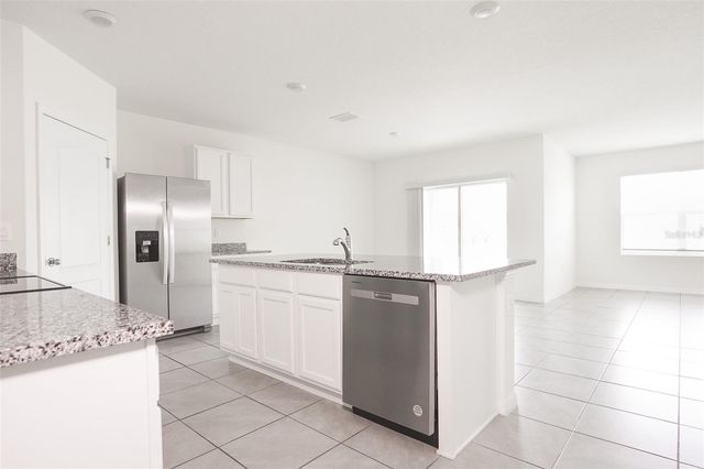 11364 AMBER RIDGE DRIVE, Zellwood, FL 32798