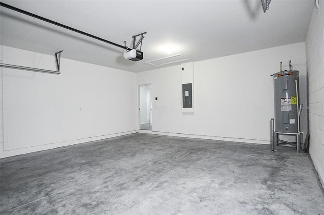 11364 AMBER RIDGE DRIVE, Zellwood, FL 32798