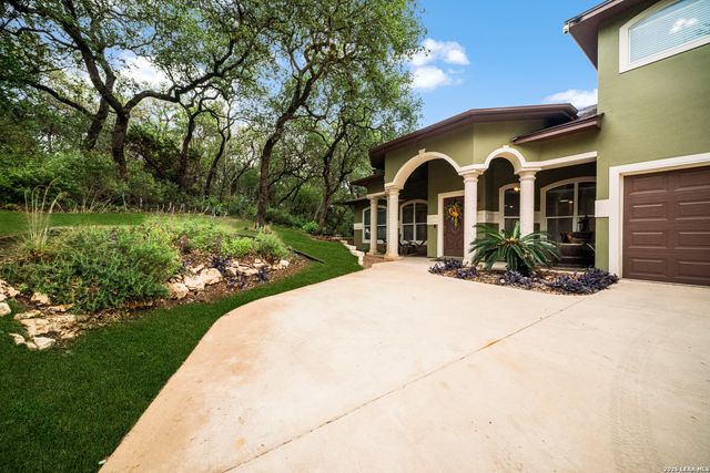 11118 Windy Willows, Helotes, TX 78023