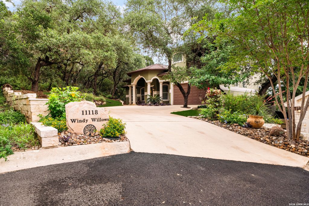 11118 Windy Willows, Helotes, TX 78023