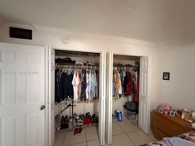 7101 SW 89th Ct 305, Miami, FL 33173