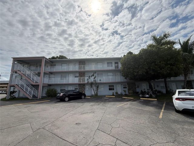 7101 SW 89th Ct 305, Miami, FL 33173