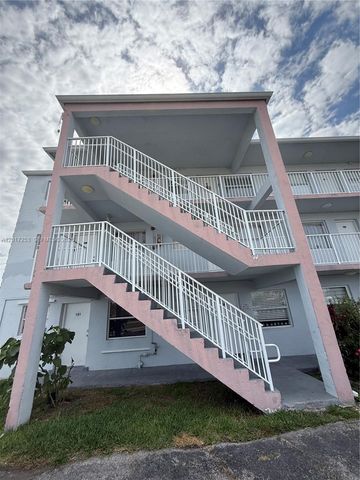 7101 SW 89th Ct 305, Miami, FL 33173