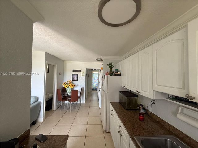 7101 SW 89th Ct 305, Miami, FL 33173