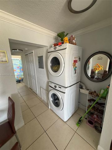 7101 SW 89th Ct 305, Miami, FL 33173