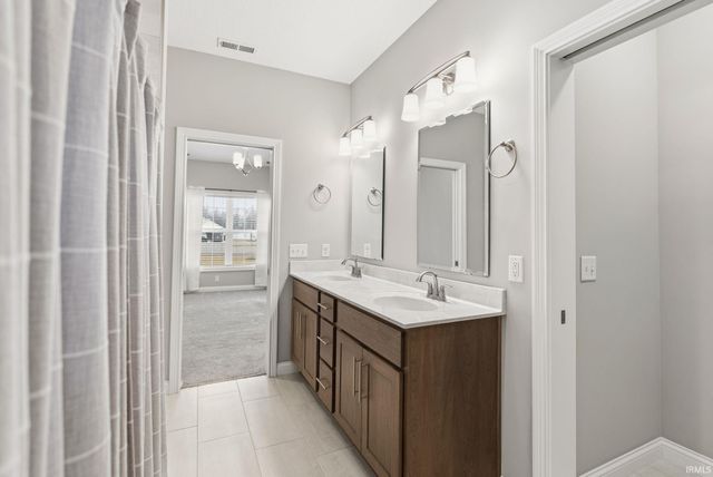 7864 Sunbeam Cove, Fort Wayne, IN 46835