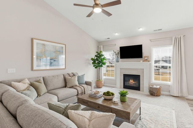 7864 Sunbeam Cove, Fort Wayne, IN 46835