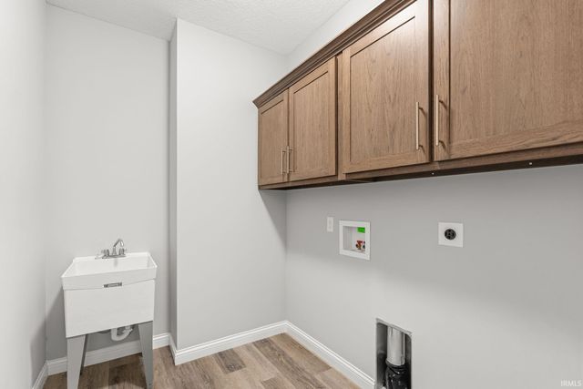 7864 Sunbeam Cove, Fort Wayne, IN 46835