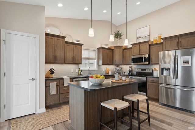 7864 Sunbeam Cove, Fort Wayne, IN 46835