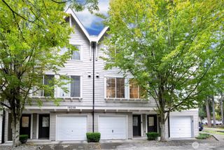 18258 NE 96th Way #103, Redmond, WA 98052