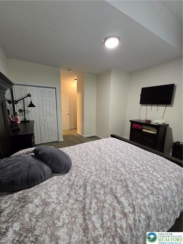 268 Blue Sage Drive, Upper Macungie Twp, PA 18104