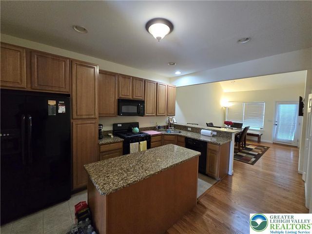 268 Blue Sage Drive, Upper Macungie Twp, PA 18104