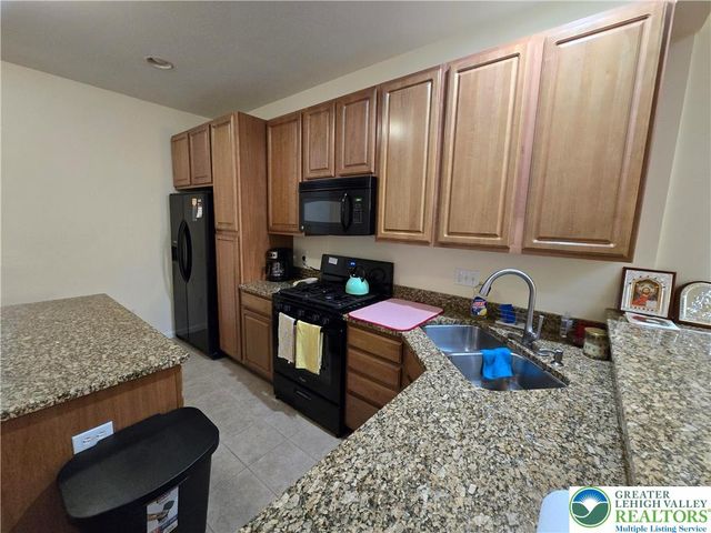 268 Blue Sage Drive, Upper Macungie Twp, PA 18104