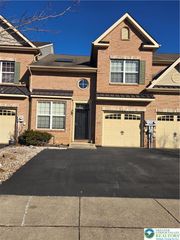 268 Blue Sage Drive, Upper Macungie Twp, PA 18104