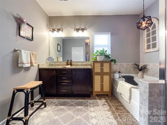 1300 Afternoon Sun Road, Matthews, NC 28104