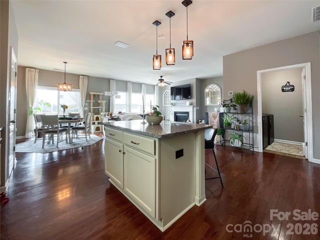 1300 Afternoon Sun Road, Matthews, NC 28104