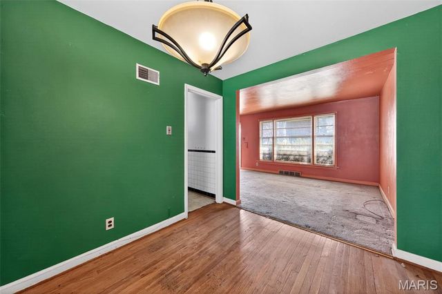 1201 Duenke Drive, St Louis, MO 63137