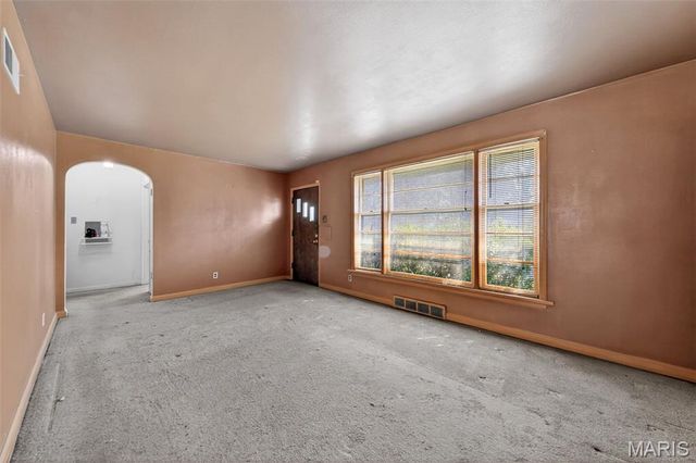 1201 Duenke Drive, St Louis, MO 63137