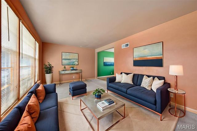 1201 Duenke Drive, St Louis, MO 63137