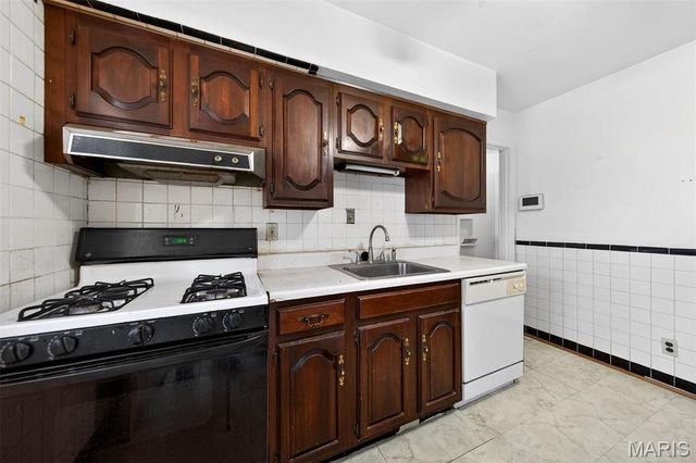 1201 Duenke Drive, St Louis, MO 63137