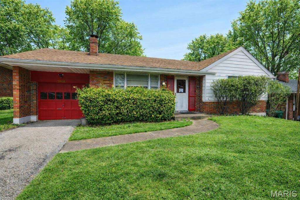 1201 Duenke Drive, St Louis, MO 63137