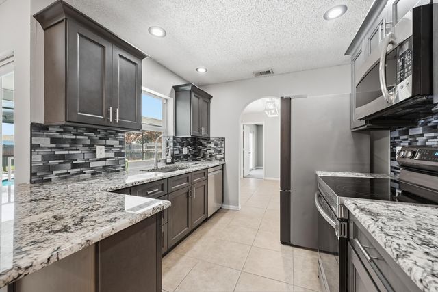 826 SE Quiescent Lane, Port St. Lucie, Port St Lucie, FL 34983