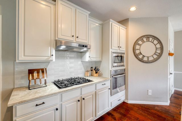 8302 Sunburst PKWY, Round Rock, TX 78681