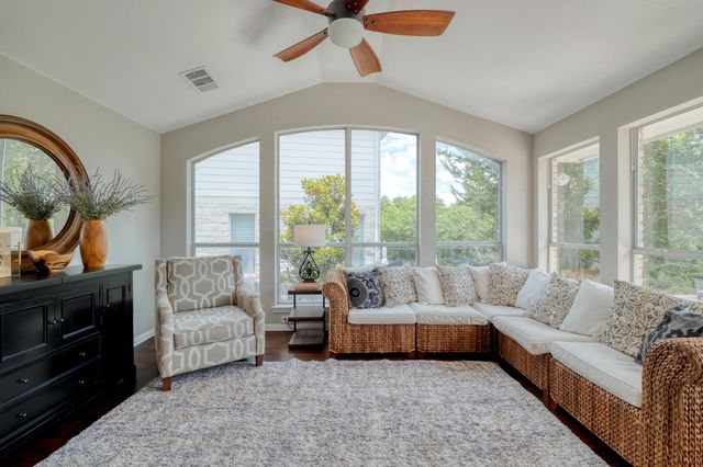 8302 Sunburst PKWY, Round Rock, TX 78681