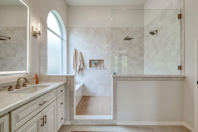 8302 Sunburst PKWY, Round Rock, TX 78681