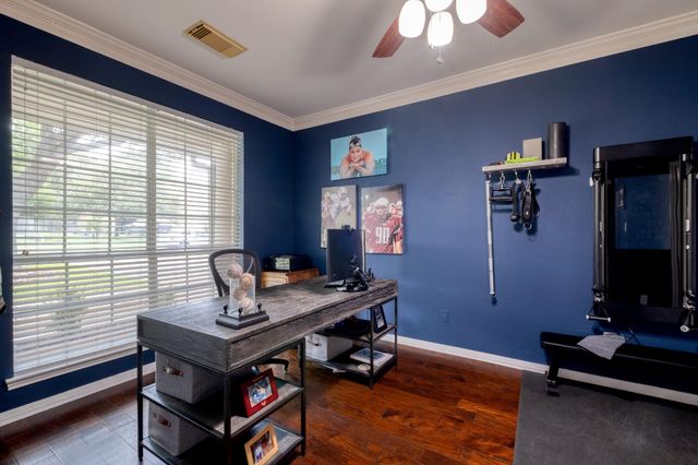 8302 Sunburst PKWY, Round Rock, TX 78681