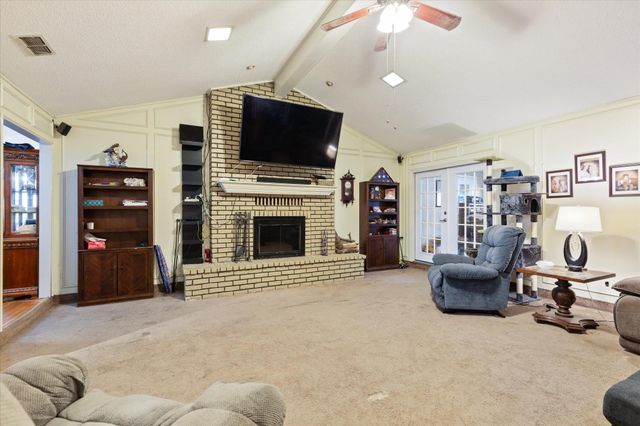 1512 W Northwood CT, Longview, TX 75605