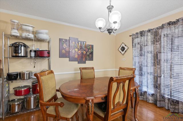 1512 W Northwood CT, Longview, TX 75605