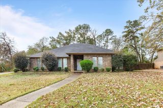 1512 W NORTHWOOD CT, Longview, TX 75605