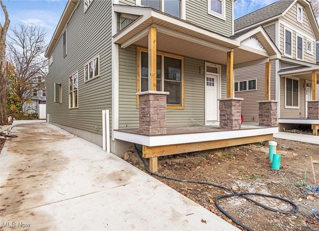 1881 Woodlawn Avenue, Cleveland, OH 44112