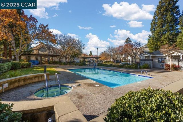 35 Jalalon Pl, Clayton, CA 94517