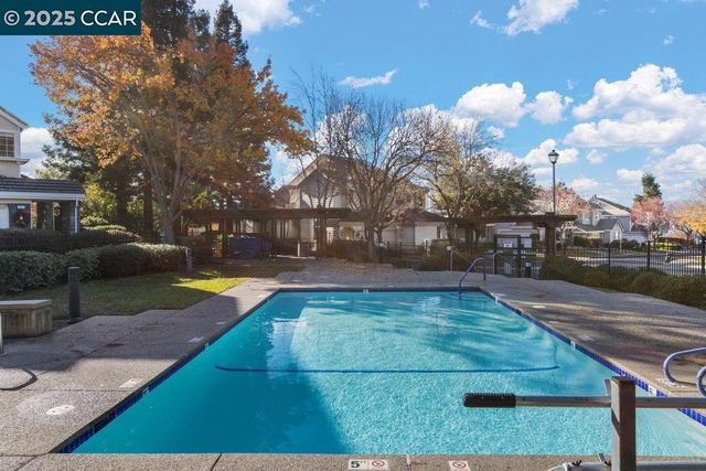 35 Jalalon Pl, Clayton, CA 94517