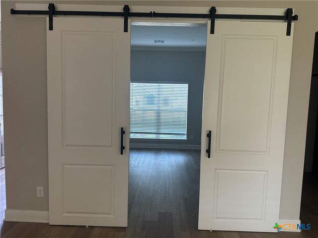 825 Day Star Drive, Hewitt, TX 76643