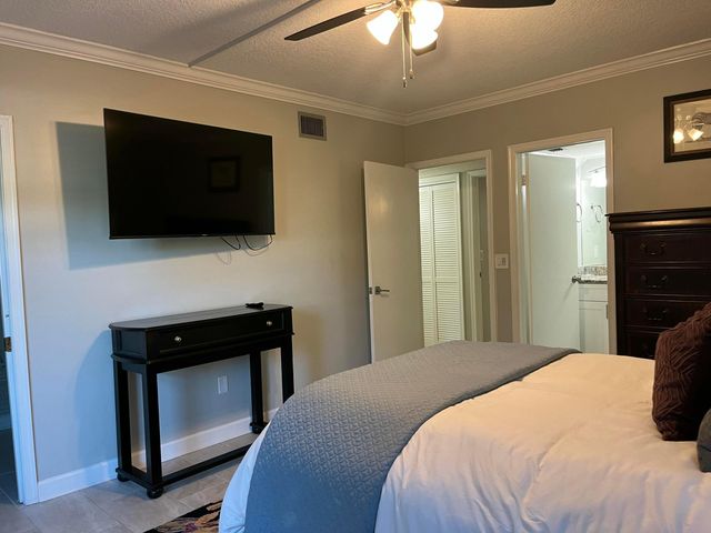 13329 Polo Club Road 104, Wellington, FL 33414