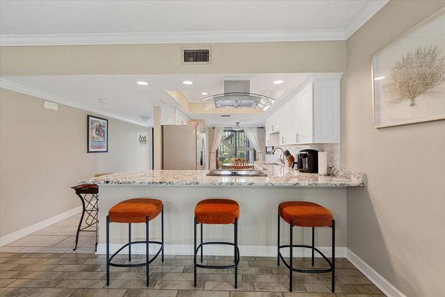 13329 Polo Club Road 104, Wellington, FL 33414