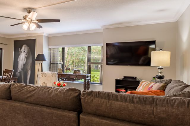 13329 Polo Club Road 104, Wellington, FL 33414