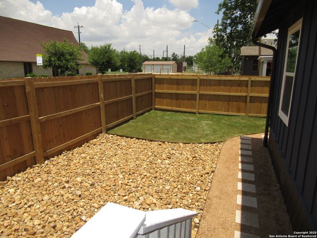 1703 Hays, San Antonio, TX 78202