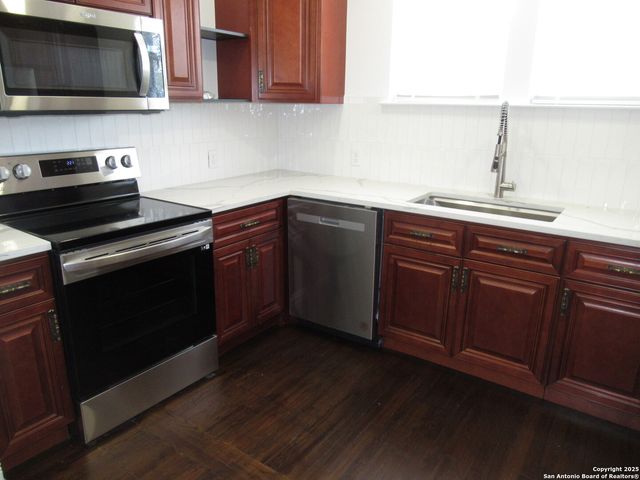1703 Hays, San Antonio, TX 78202